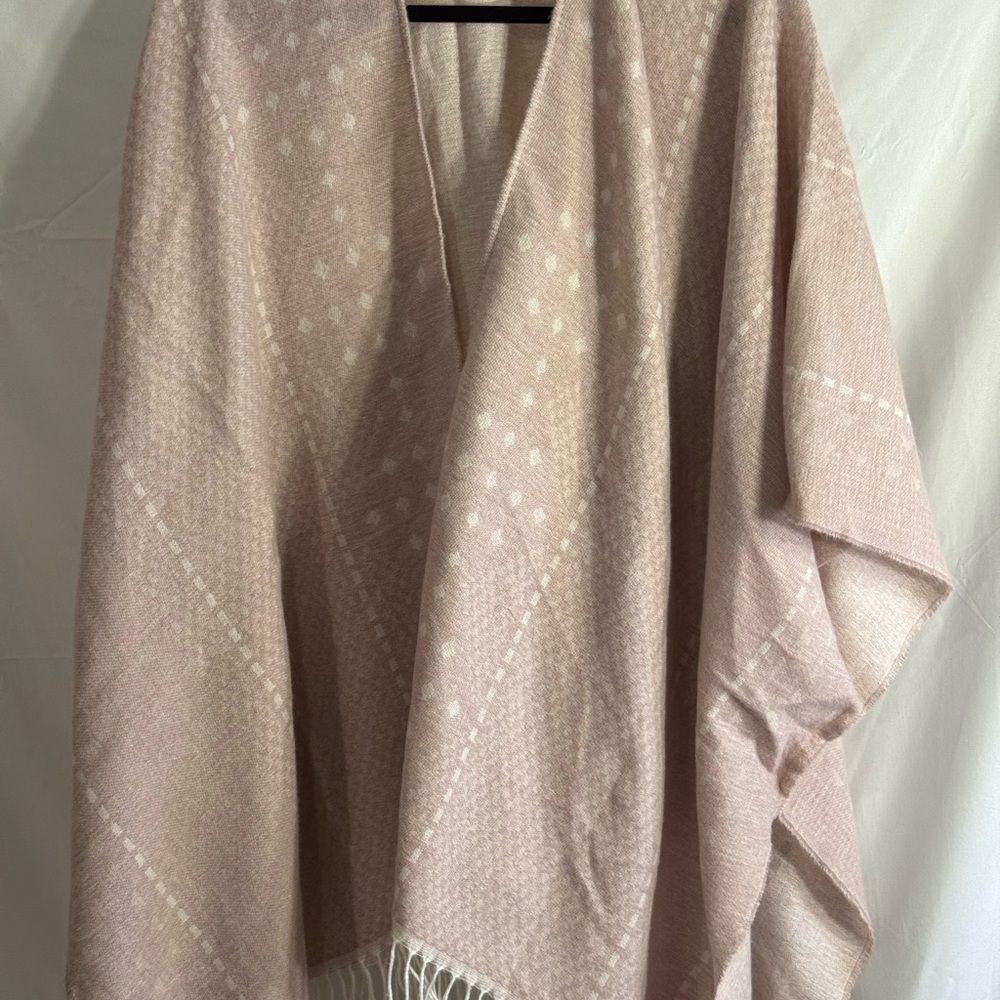 Gentle Fawn Blush/White W/White Fringe Sz OS  NWT